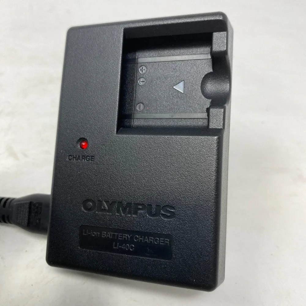 Olympus Lithium Ion Battery Charger Model Li-40C Replacement Part‎ Piece